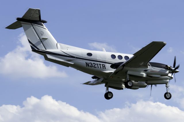 Beechcraft King Air F90 (N321TR)