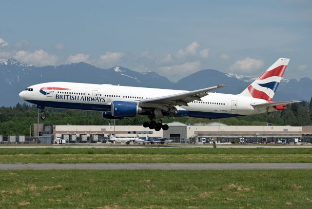 Boeing 777-200 (G-YMMC)