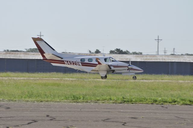 Beechcraft Duke (N4329W)