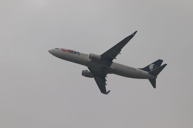 Boeing 737-800 (B-5629)