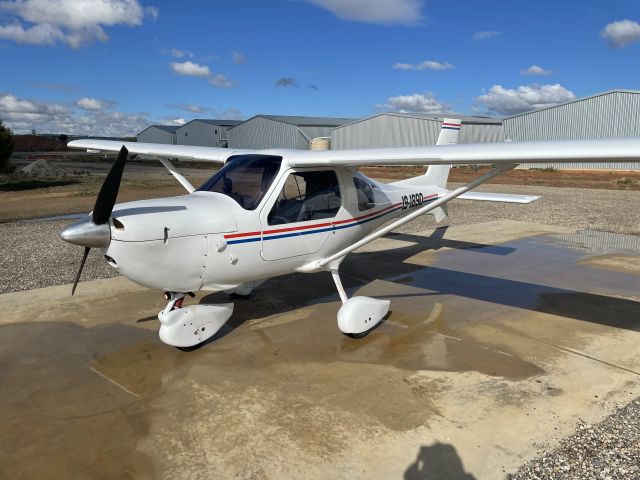 JABIRU Jabiru ST-3 (19-1890) - Jabiru SK 19-1890 after refueling at Gawler