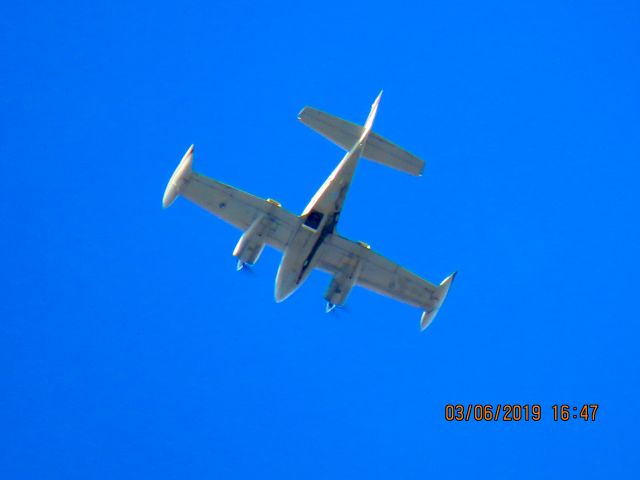 Cessna 310 (N1107Q)