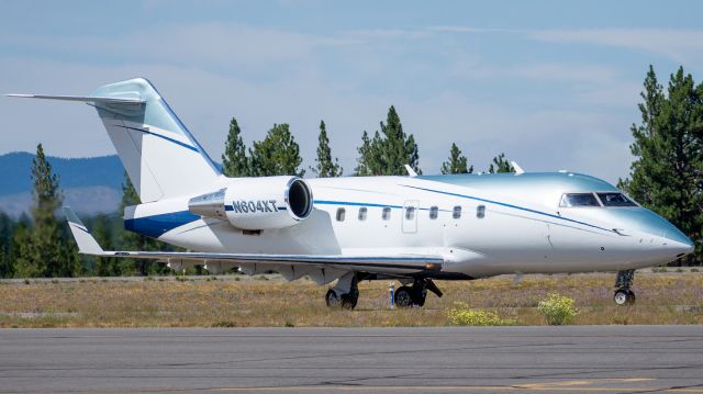 Canadair Challenger (N604XT)