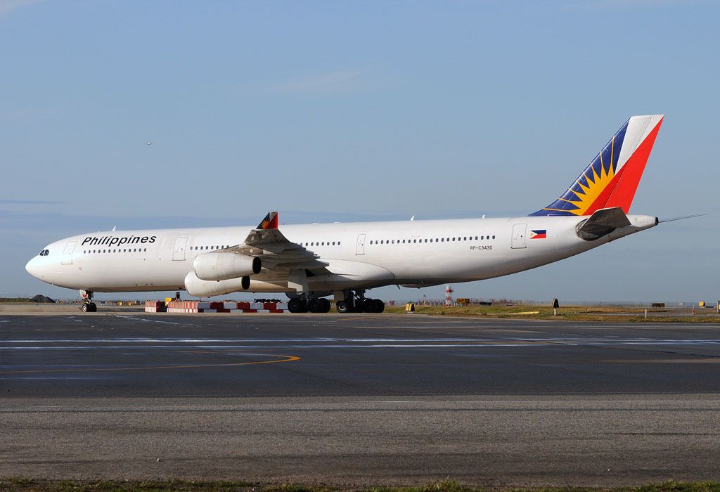 Airbus A340-300 (RP-C3430)