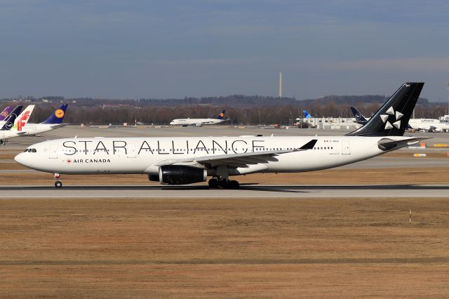 Airbus A330-300 (C-GEGI)