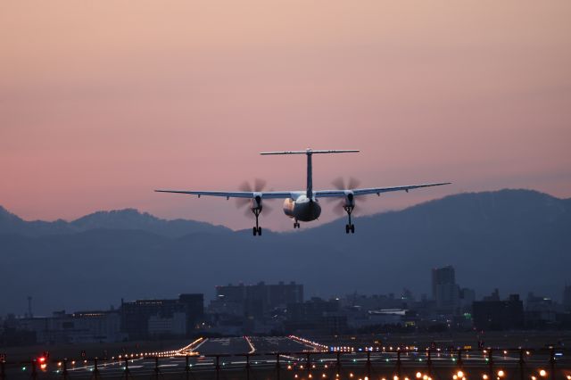 de Havilland Dash 8-400 (JA463A) - April 05, 2024:CTS-HKD.