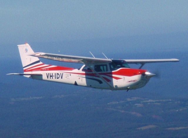 Cessna Skyhawk (VH-IDV)