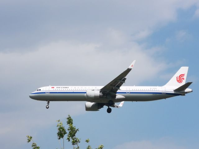 Airbus A321 (B-326D)