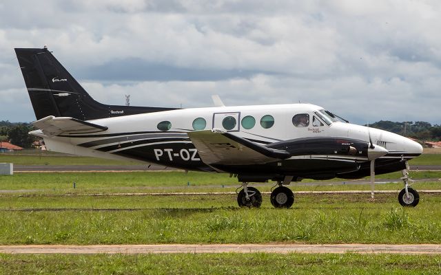 Beechcraft King Air 90 (PT-OZJ)