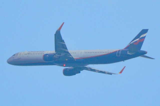 Airbus A321 (RA-73711)