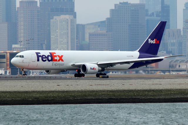 BOEING 767-300 (N122FE) - FDX 647 heading to Memphis