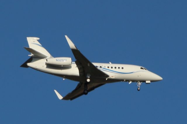 Dassault Falcon 2000 (N325AP)