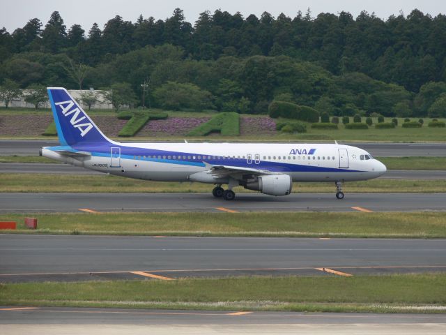 Airbus A320 (JA8609)