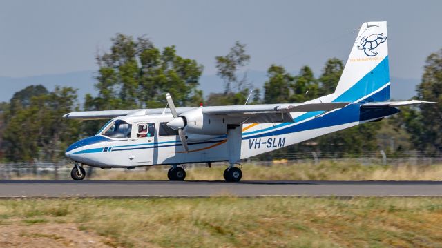 ROMAERO Islander (VH-SLM)