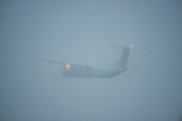 de Havilland Dash 8-400 (C-GGND)