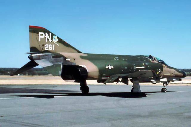 McDonnell Douglas F-4 Phantom 2 (PN261) - F-4E 69-7261 USAF 90thTFS_ 3rd TFW_ DACX November 1978 YPEA(RAAF Pearce).