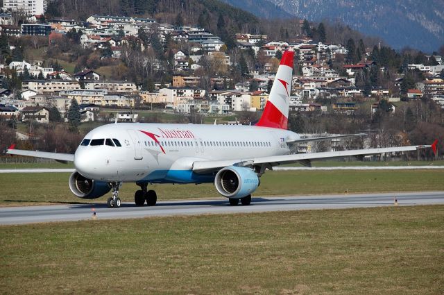 Airbus A320 (OE-LBJ)