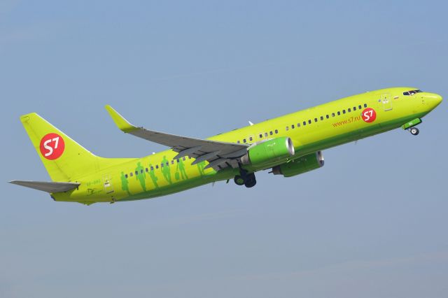 Boeing 737-800 (VP-BNG)