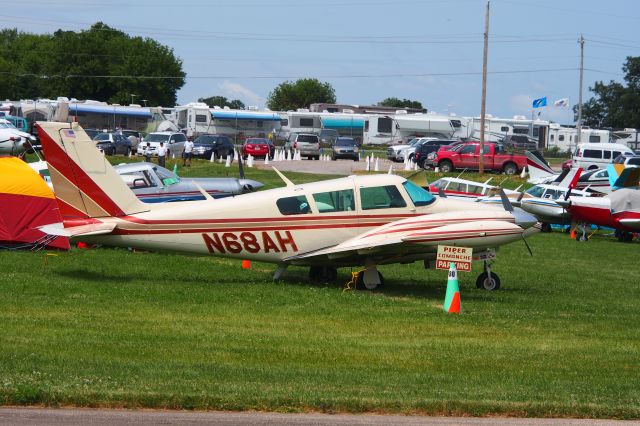 Piper PA-30 Twin Comanche (N68AH)