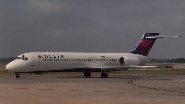 Boeing 717-200 (N925AT) - ex-TRS
