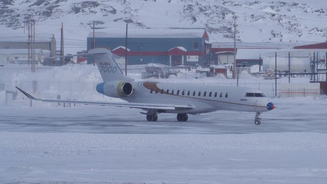 BOMBARDIER BD-700 Global 7500 — - A Bombardier Global 7000, C-GLBR, at the Iqaluit airport after cold-weather testing. Feb. 25, 2018