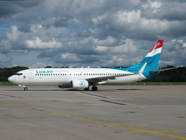 Boeing 737-800 (LX-LBA)