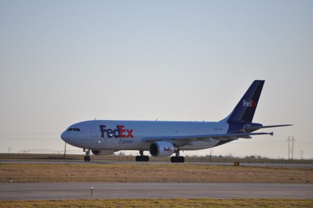 Airbus A300F4-600 (N689FE)