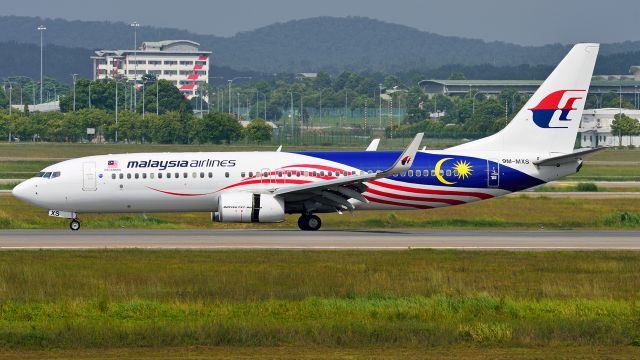 Boeing 737-800 (9M-MXS) - "Negaraku" livery celebrating the sixtieth Independence Day of Malaysia.