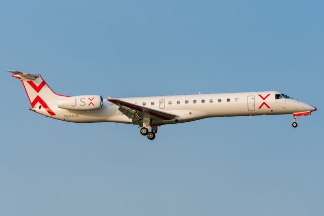 Embraer ERJ-145 (N244JX) - Landing 13L at Dallas Love Field September 7 2020.