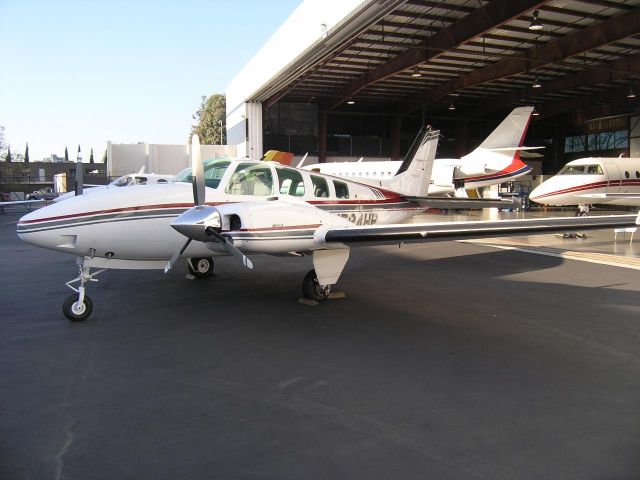 Beechcraft Baron (58) (N584HP)