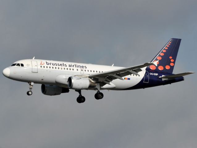 Airbus A319 (OO-SSP)