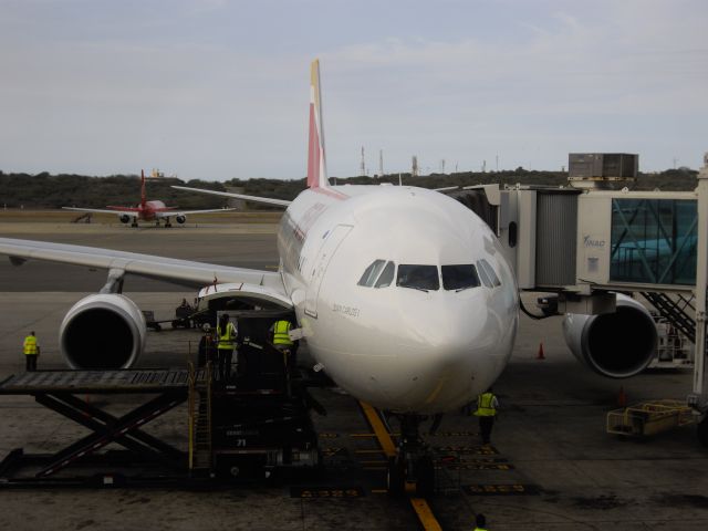 Airbus A330-300 (EC-LYF)