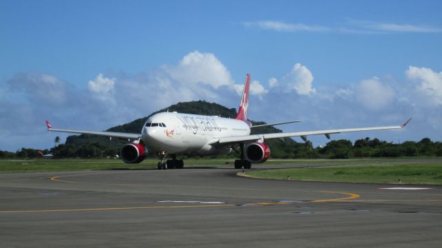 Airbus A330-300 (G-VGEM)