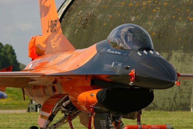 Lockheed F-16 Fighting Falcon (J015) - Netherlands Air Force General Dynamics-Fokker f-16AM Fighting Falcon, Chateaudun Air Base 279 (LFOC)