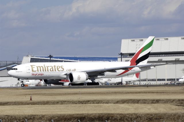 Boeing 777-200 (A6-EFD) - Departure at Narita Intl Airport rwy34L on 2013/02/21