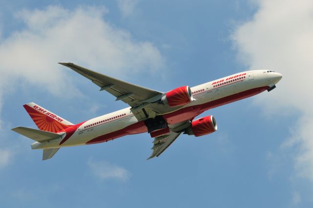 Boeing 777-200 (VT-ALF) - 2011/7/10