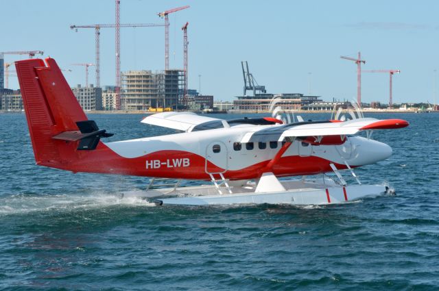 De Havilland Canada Twin Otter (HB-LWB)