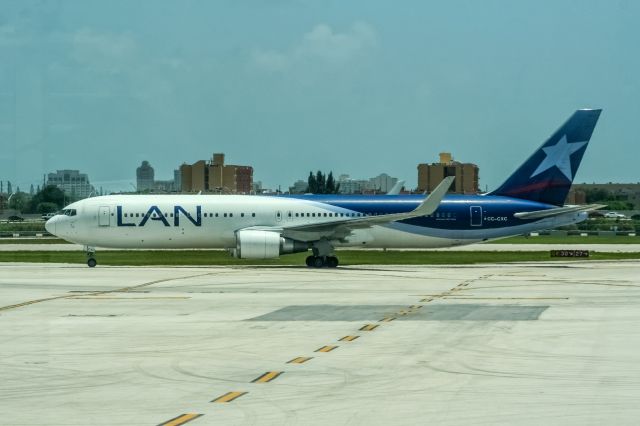 CC-CXC — - CC-CXC LAN Airlines Boeing 767-316(ER)(WL) @ Miami - International (MIA / KMIA) / 22.07.2013 