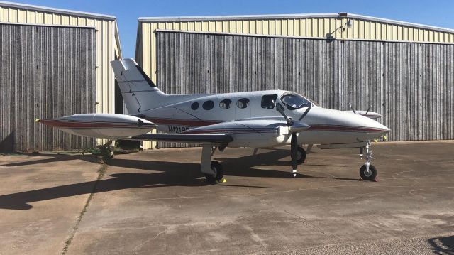 Cessna 421 (N421RR) - Very comfortable and quite ride