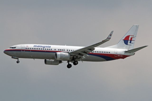 Boeing 737-800 (9M-MLF)