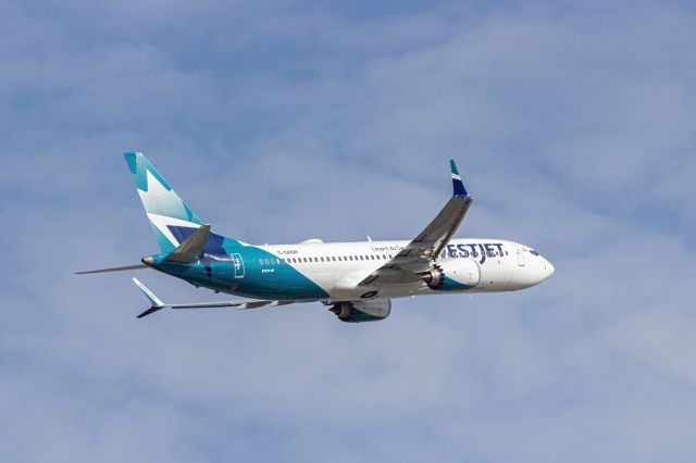 Boeing 737 MAX 8 (C-GDDR) - Send me greetings from Calgary!