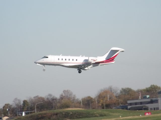 Bombardier Challenger 300 (N584D) - taken 11/11/10