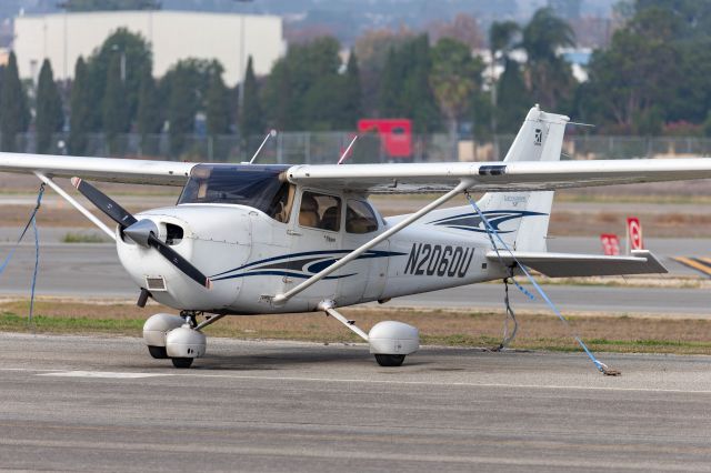 Cessna Skyhawk (N2060U)