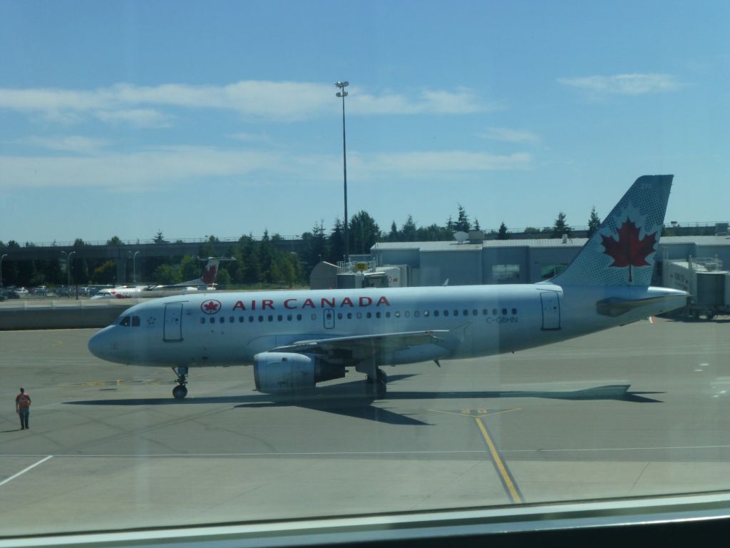 Airbus A320 (C-GBHN)