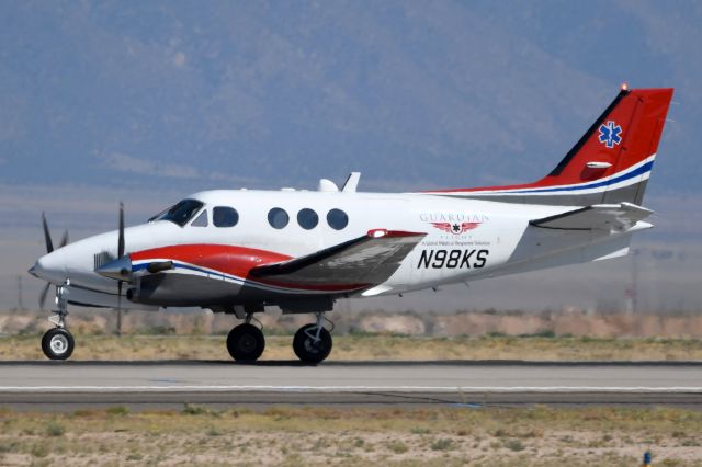 Beechcraft King Air 90 (N98KS)