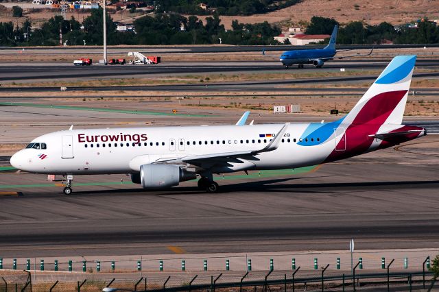 Airbus A320 (D-AIZQ)