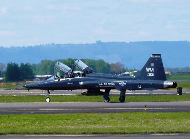 Northrop T-38 Talon (N831)