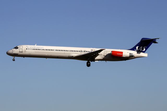 McDonnell Douglas MD-81 (LN-ROM)