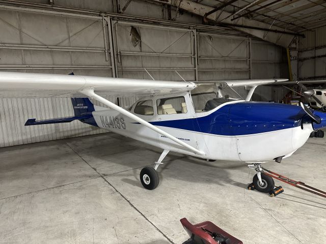 Cessna Skyhawk (N4413S)