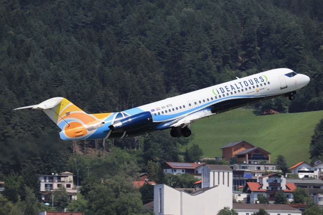 Fokker 100 (9A-BTE)